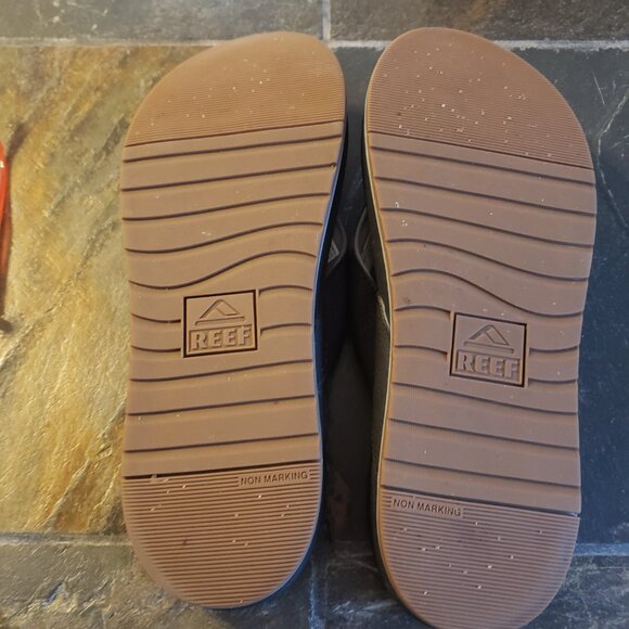Sandals_&_Flip_Flops